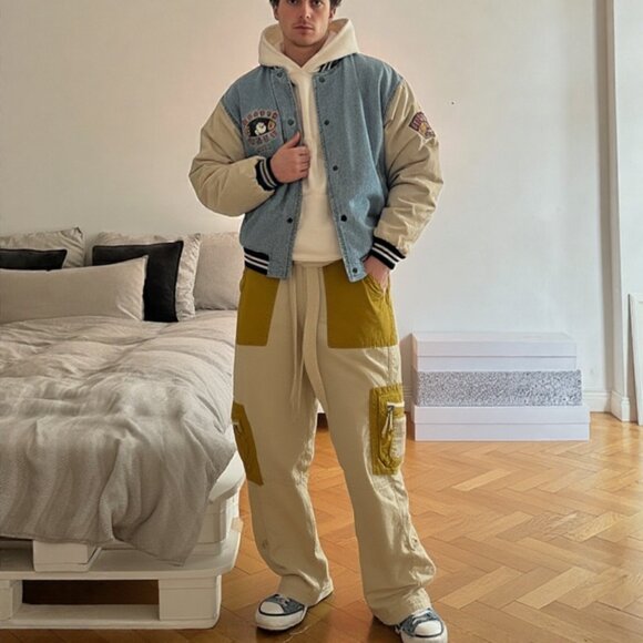 Abercrombie & Fitch Light Yellow Cargo Pants – Made in India - Size 31 - Picture 3 of 17